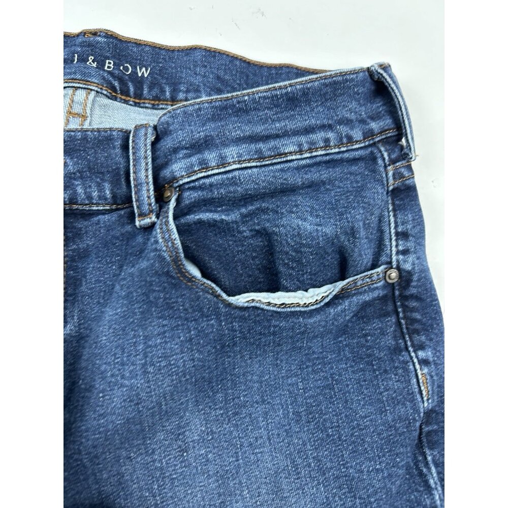 Mott & Bow Women’s Boyfriend Jeans Size 29 Medium Wash Blue Stretch 29x30 - Picture 9 of 16